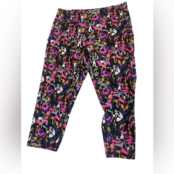 Tek Gear cropped athletic leggings. Colorful print with a wide band. Size XXL - Picture 1 of 3
